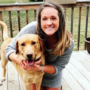 Meet your Posher, Alyssa